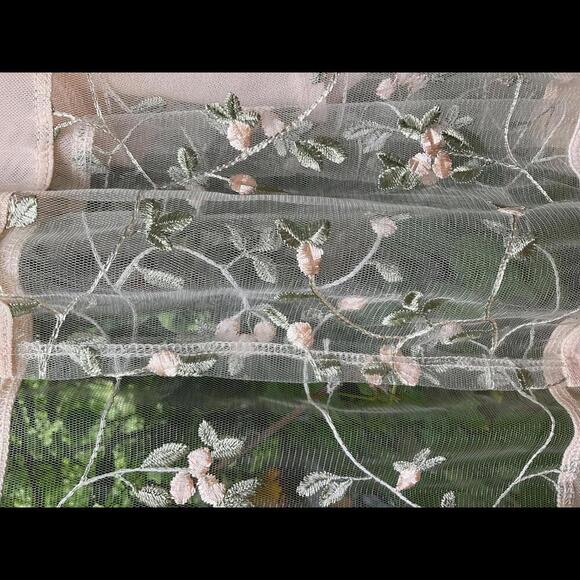 Paperoc  Sheer Pale Pink With Embroidered Flowers Kimono,Coverup  Size Large - Picture 6 of 9